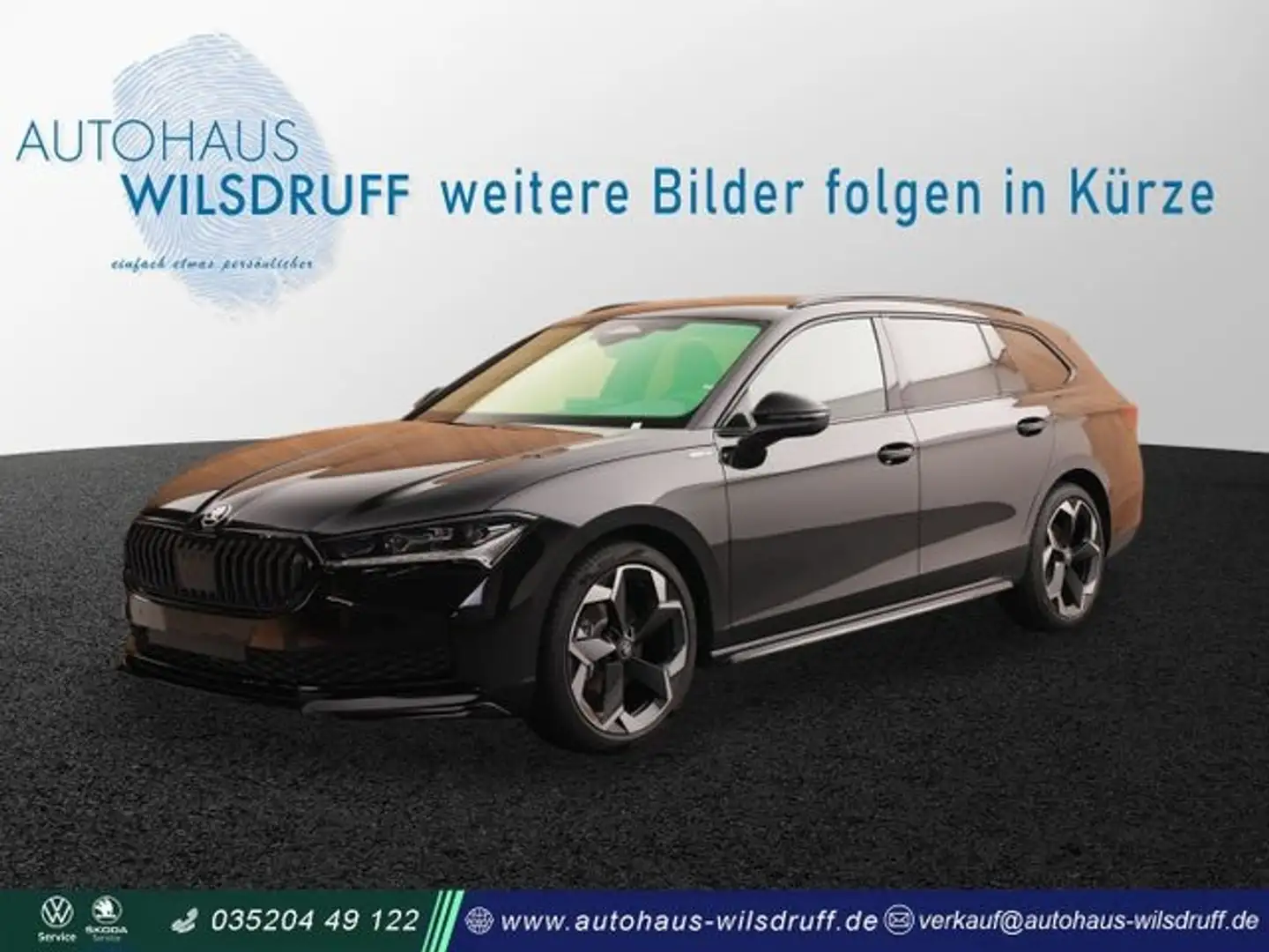 Skoda Superb Combi 2.0 TDi Sportline DCC SIDE LED AHK Černá - 1