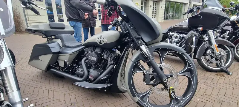 Harley-Davidson Street Glide