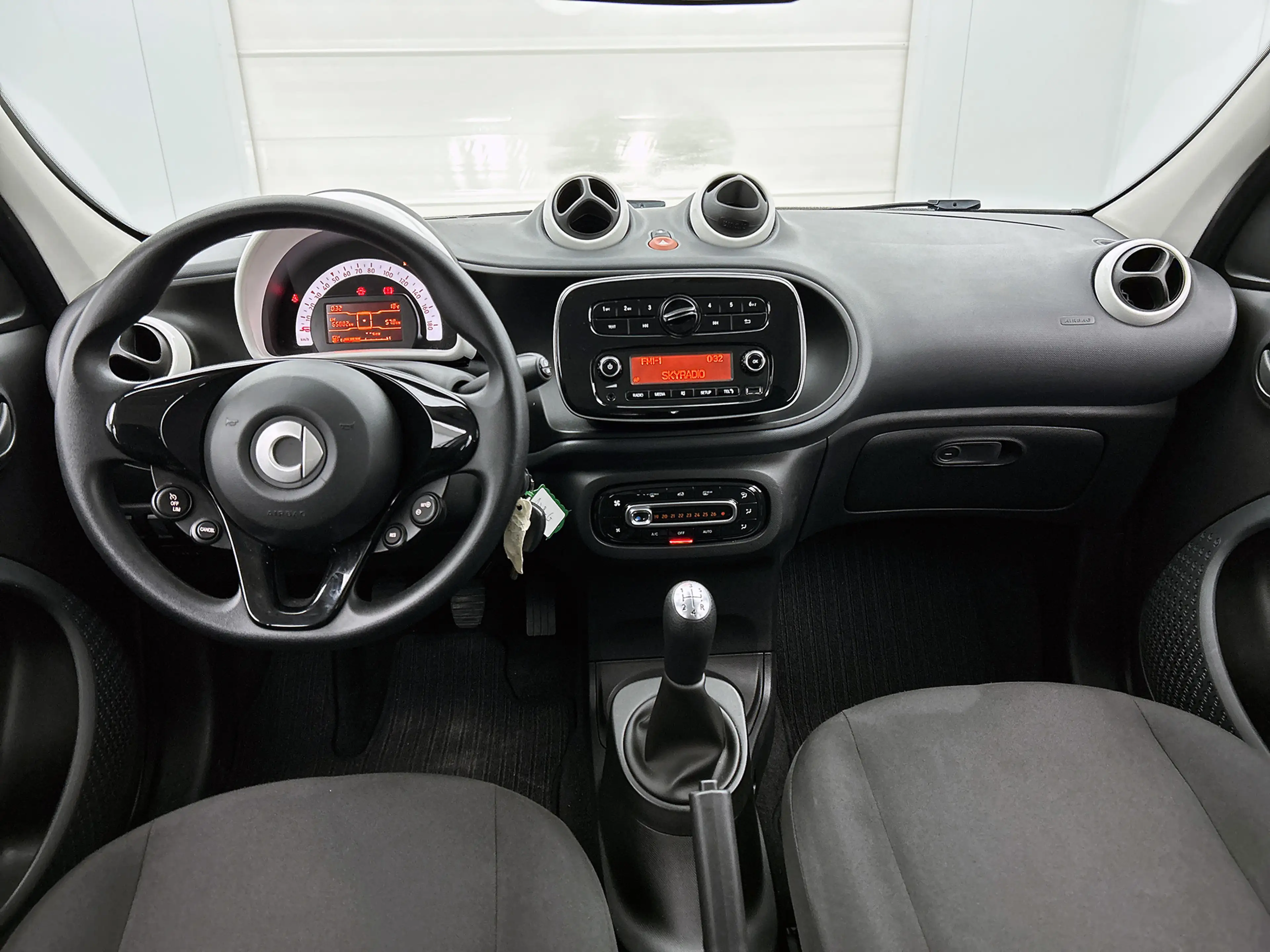 smart forFour 1.0 Business Solution 5drs. / Airco-ecc. / Cruise — photo 20