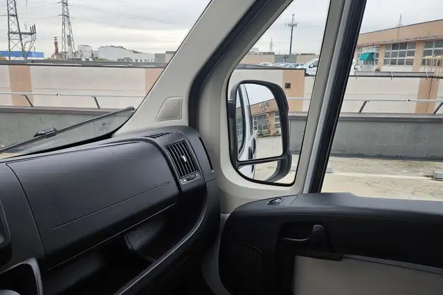 Fiat Ducato view 12