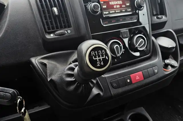 Fiat Ducato view 11