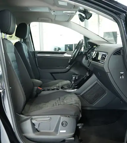 Volkswagen Touran view 15