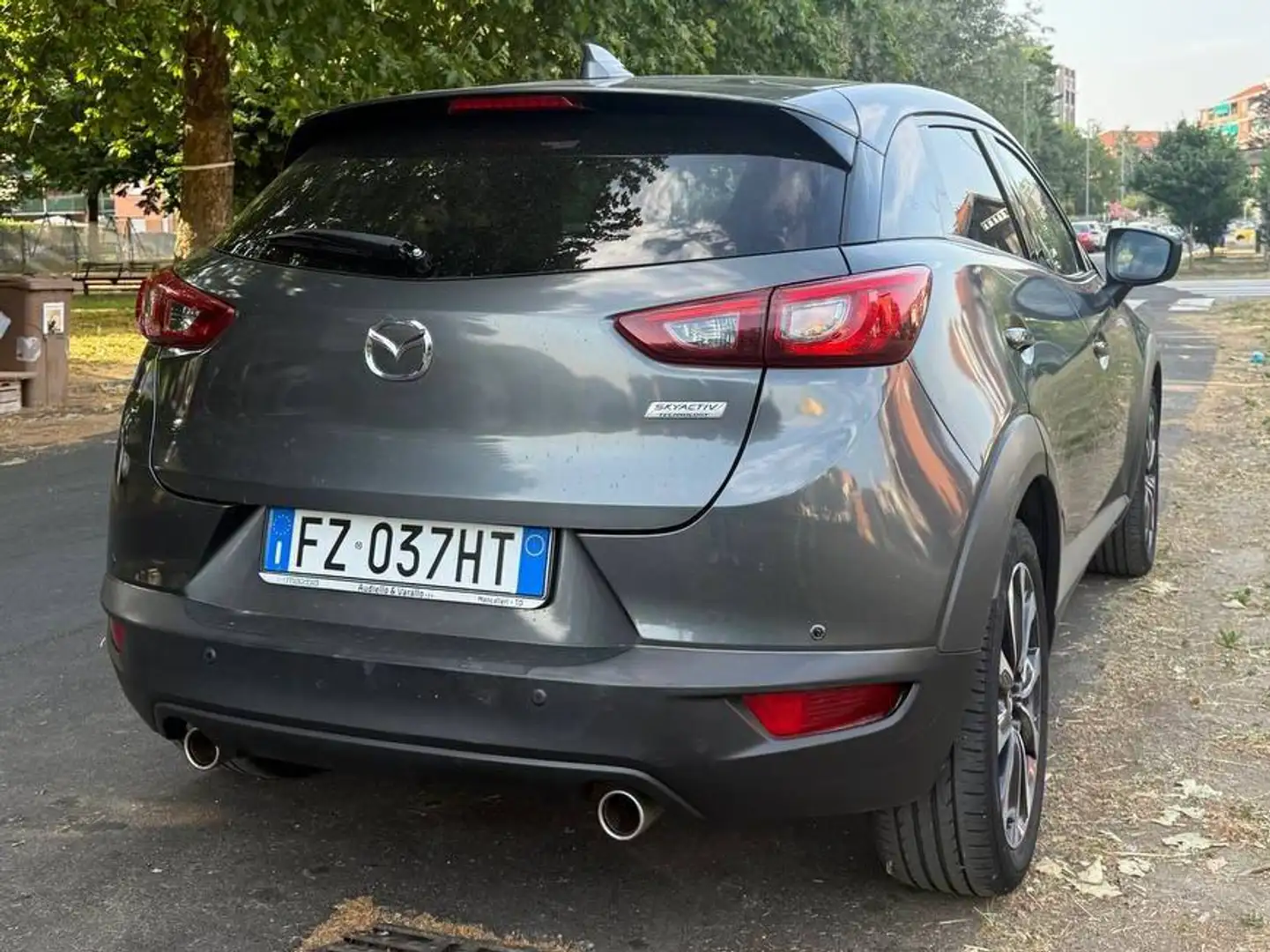 Mazda CX-3 2.0L Skyactive-G Exceed 121cv Grigio - 1