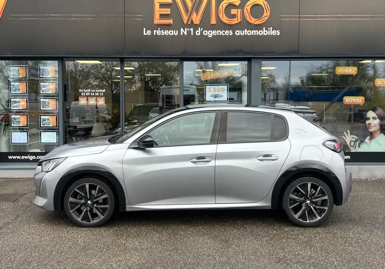 Peugeot 208 208 — photo 14