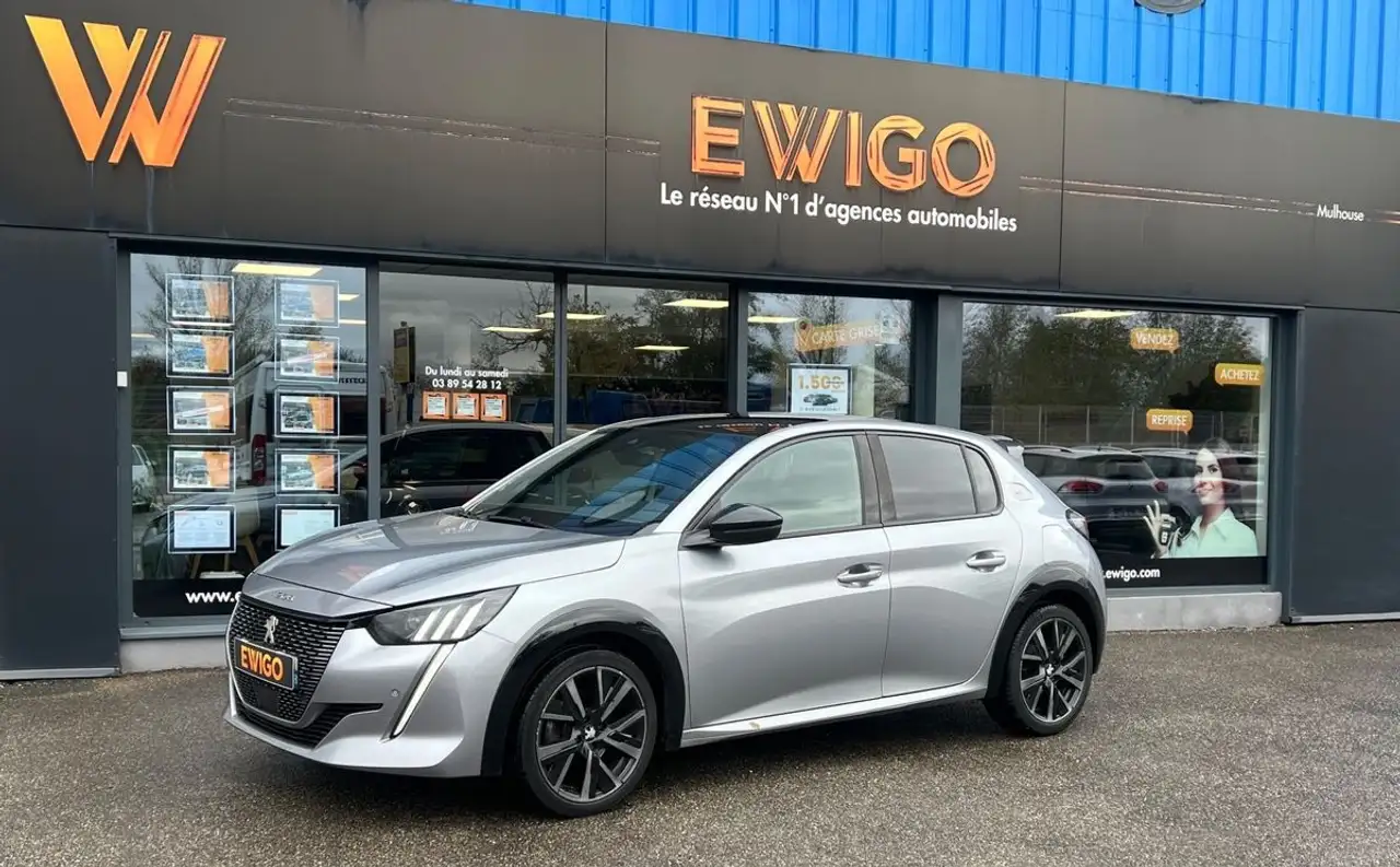 Peugeot 208 208