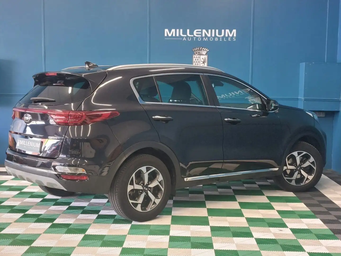 Kia Sportage 1.6 CRDI 136CH ISG DESIGN 4X2 DCT7 Schwarz - 2
