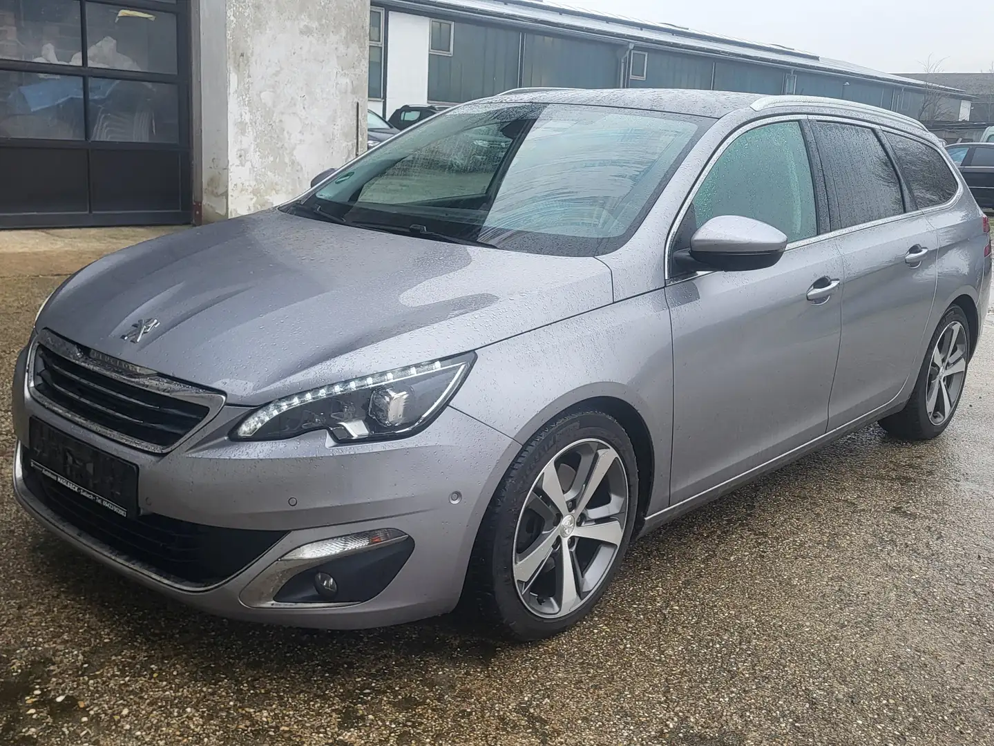 Peugeot 308 Allure Grau - 2