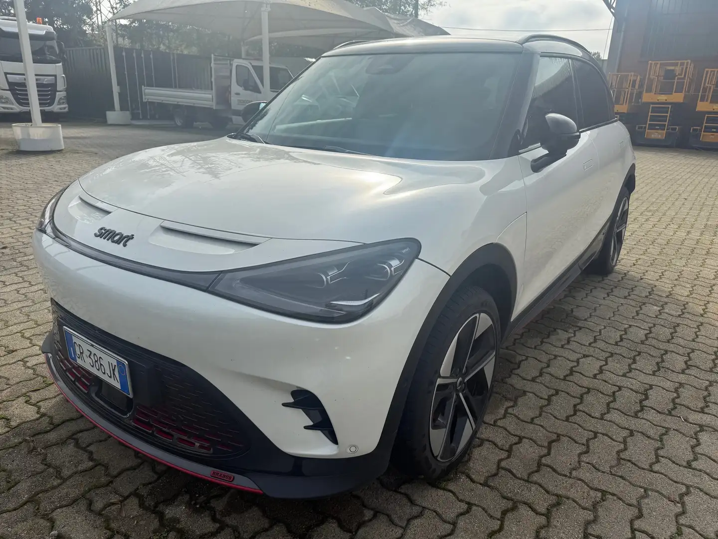 smart #1 BRABUS Bianco - 1