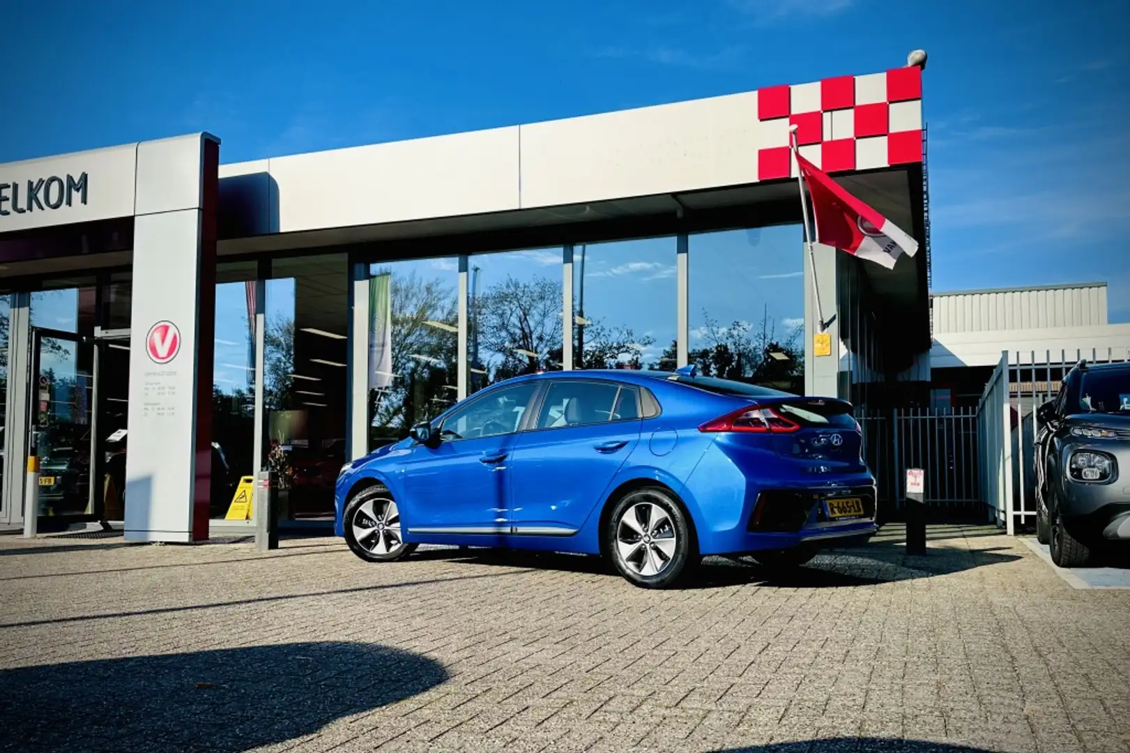 Hyundai IONIQ Electric Comfort TREKHAAK | Navi | Adaptive | Draa Bleu - 2