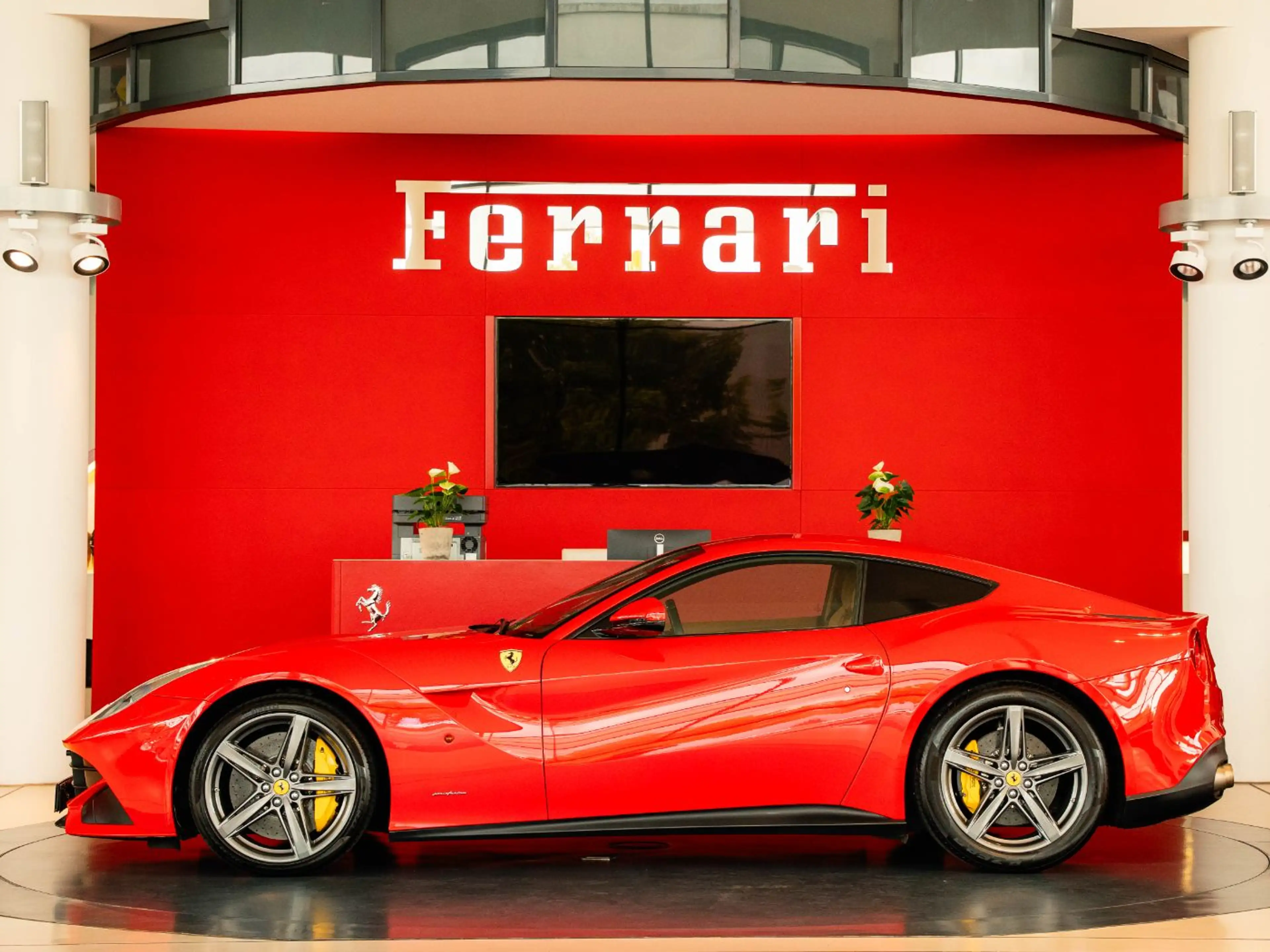 Ferrari F12 Berlinetta Karbon Packet Cockpit*Lift*JBL* — photo 4
