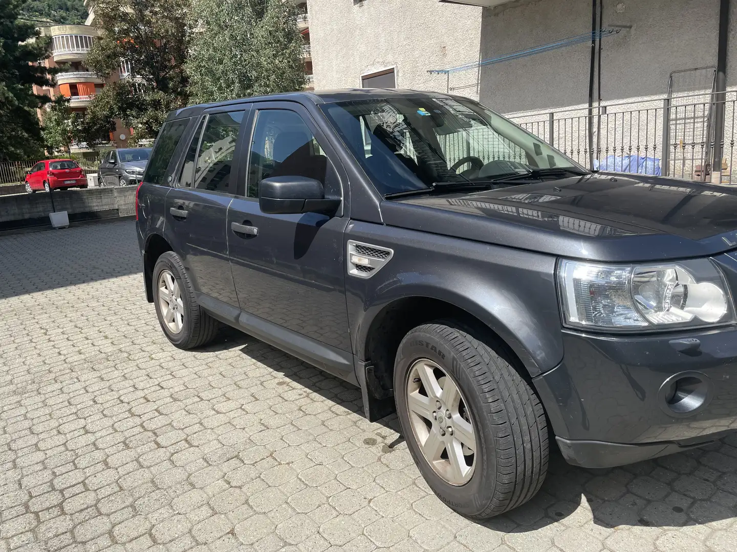 Land Rover Freelander 2.2 td4 E - 1