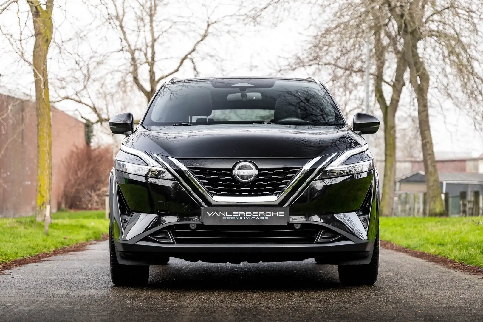 Nissan Qashqai 1.5 e-Power Tekna+ Design Pack * Pano * HUD * 360 Schwarz - 2