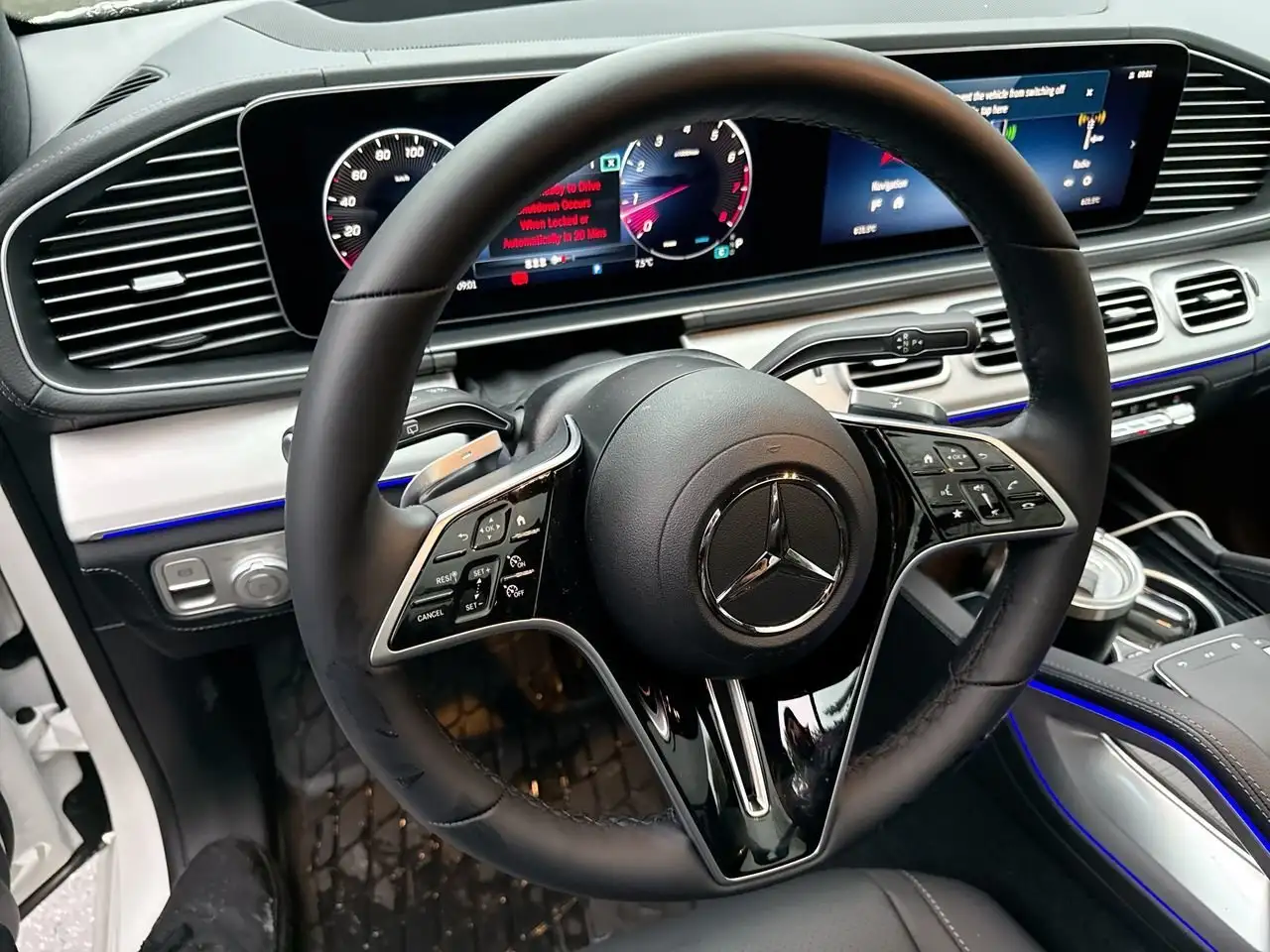 Mercedes-Benz GLE снимка Mercedes-Benz GLE
