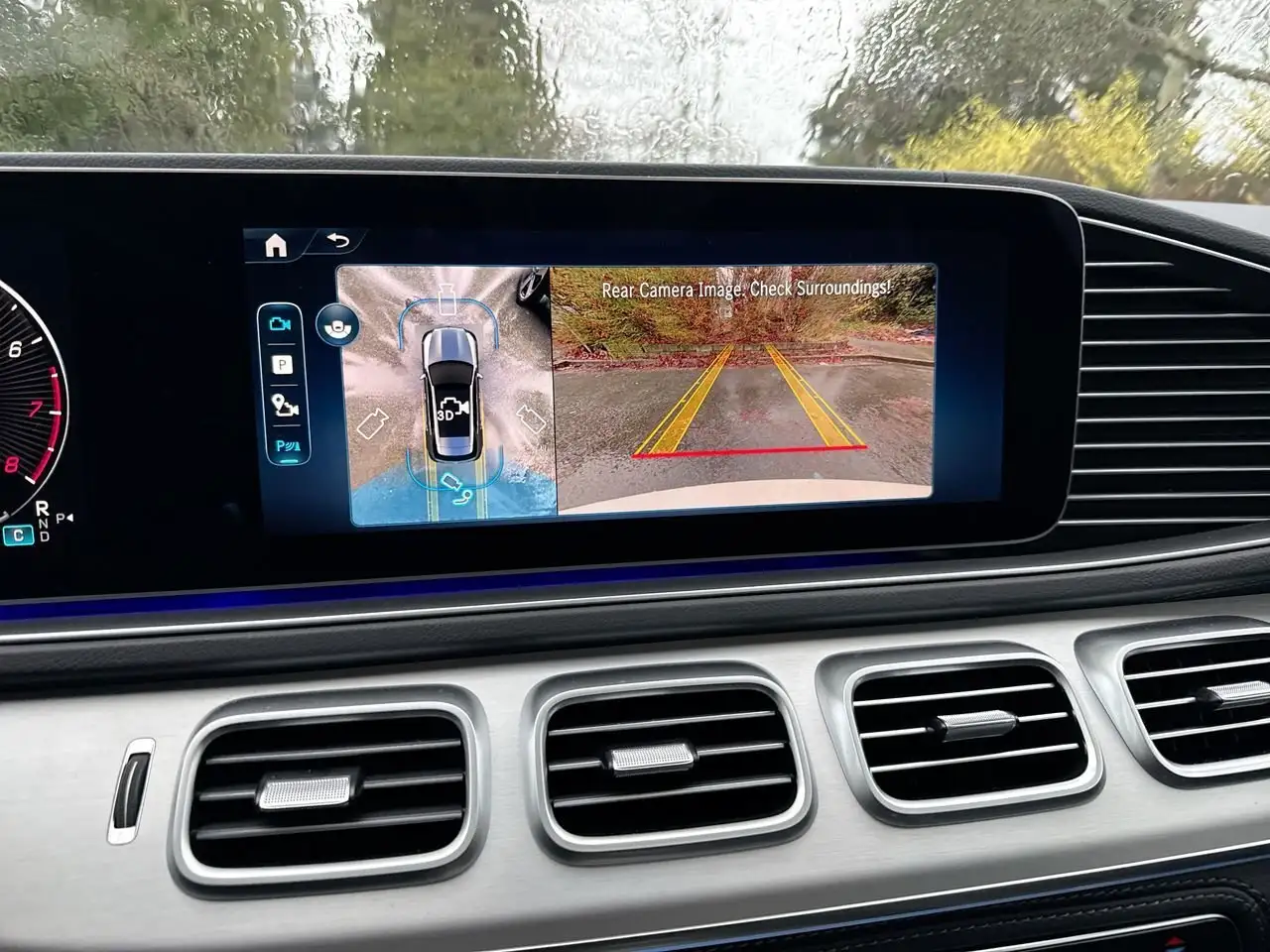 Mercedes-Benz GLE снимка Mercedes-Benz GLE