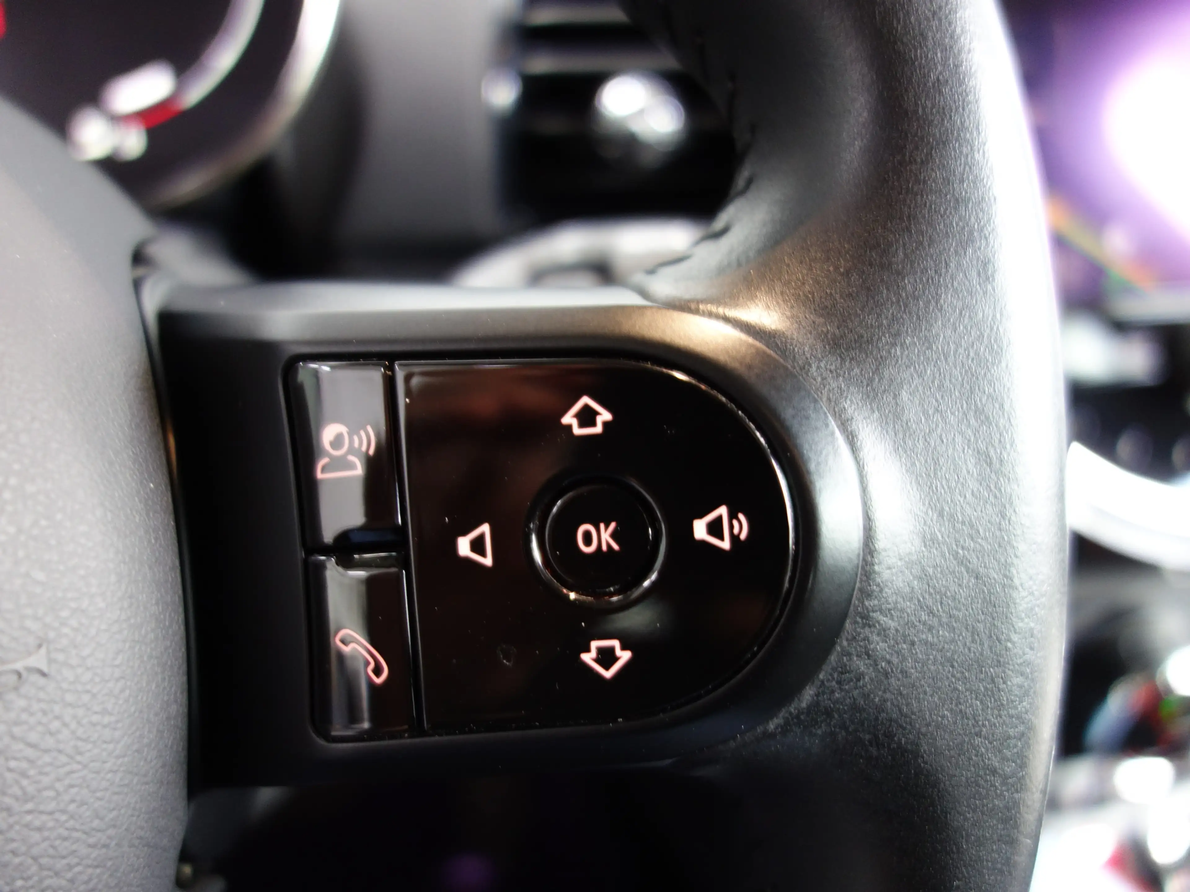 MINI Cooper Clubman Automatik Navi SHZ R-Cam LED — photo 13