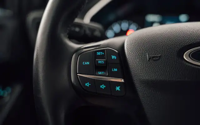 Ford Focus view 14