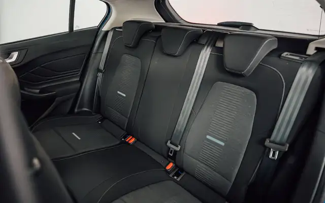 Ford Focus view 7