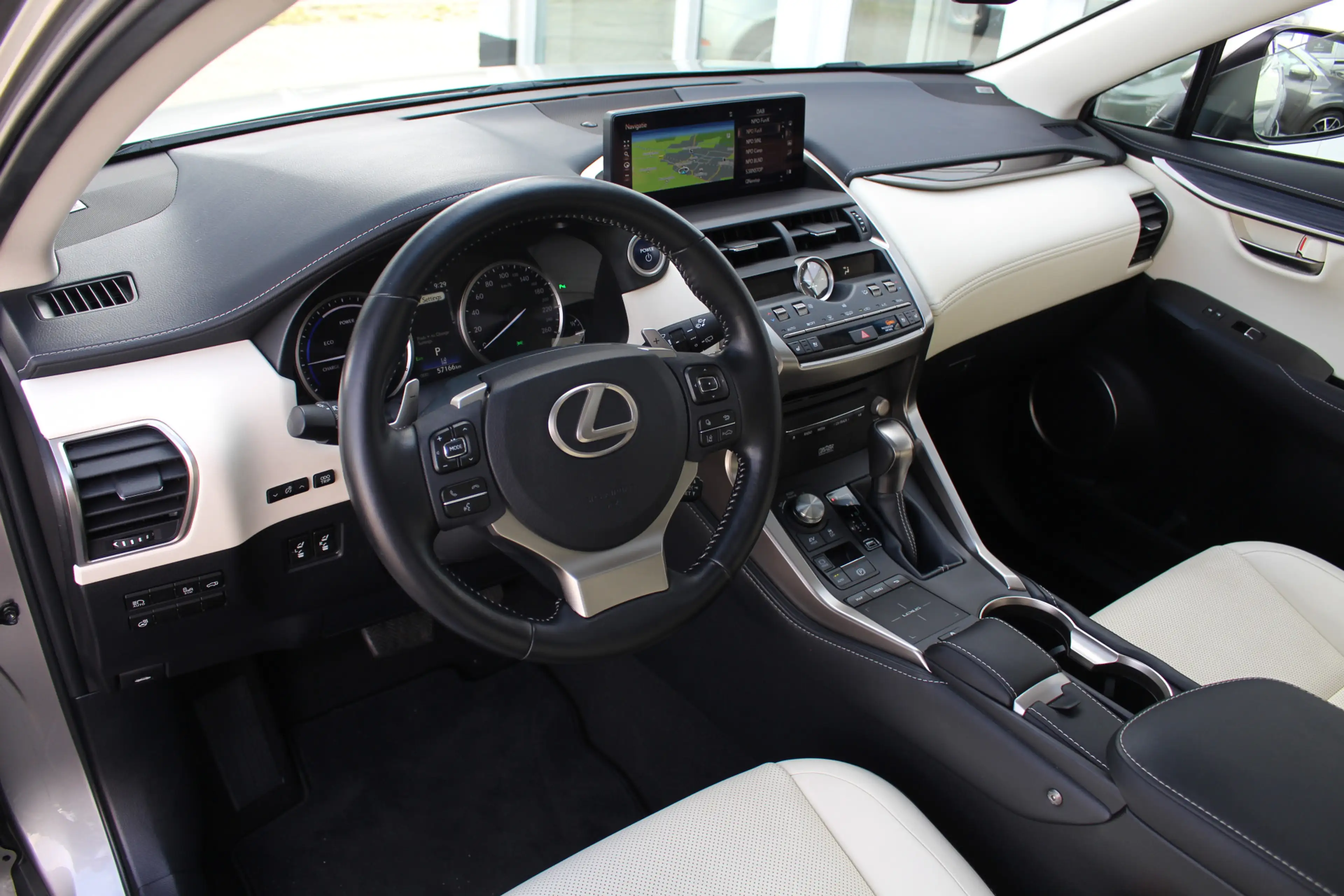 Lexus NX 300h Hybride AWD President Line I Pano I Mark Lev. I Fa — photo 7