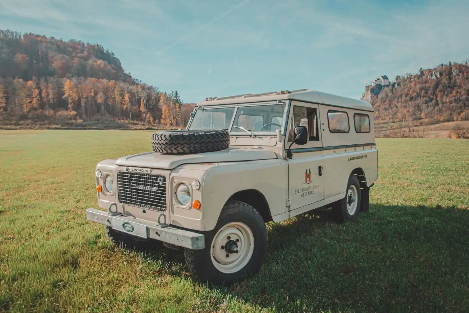 Land Rover Series 109 V8 Blanc - 1
