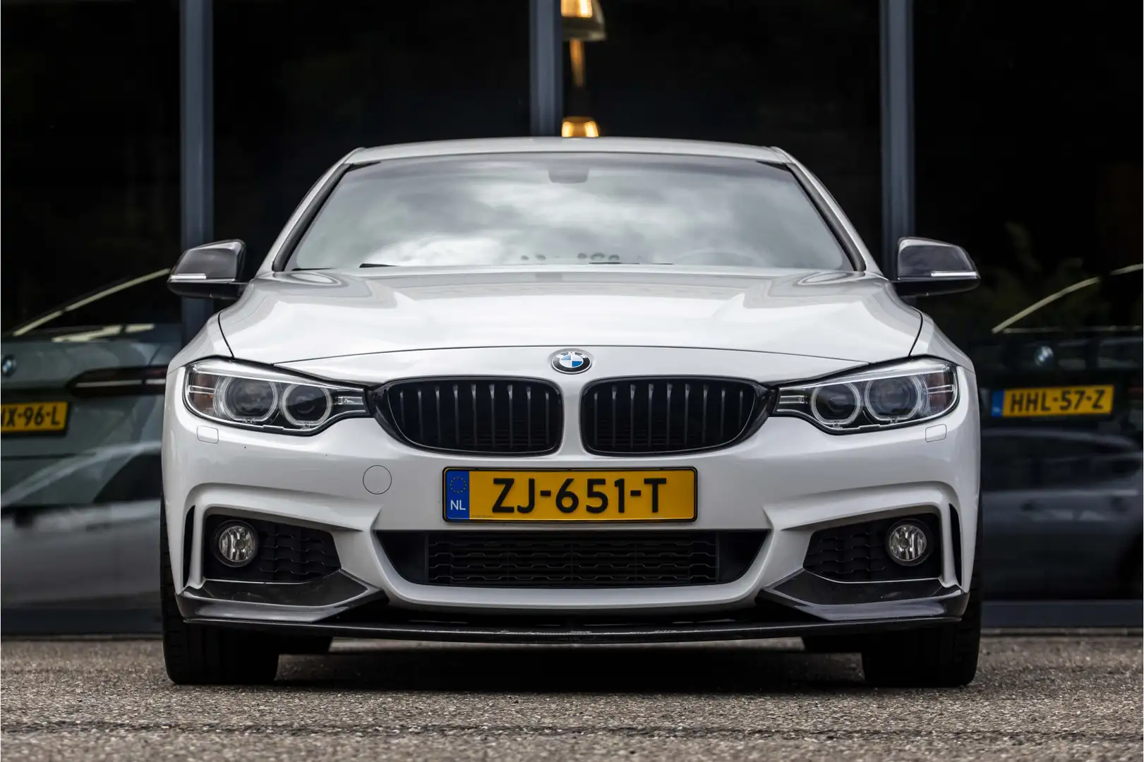 BMW 420 4-serie Coupe 420i Executive Wit - 2