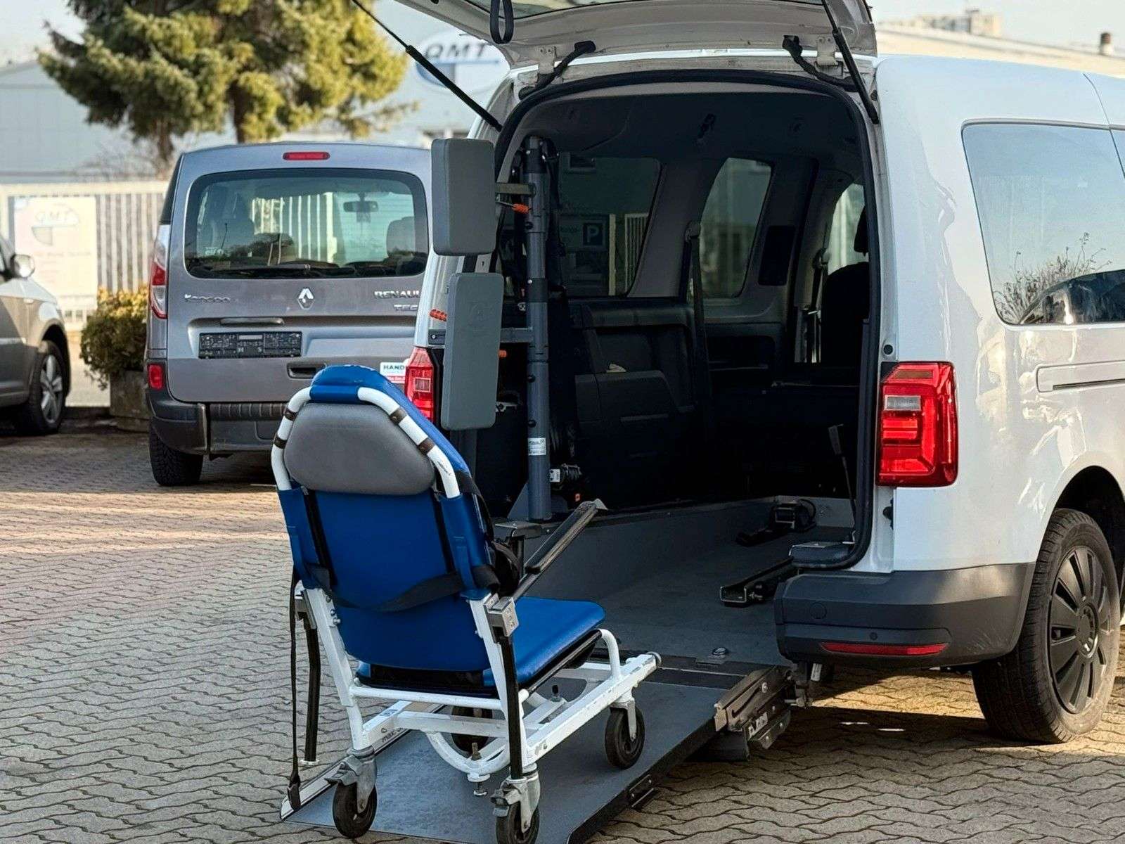 Second hand Volkswagen Caddy 2.0
