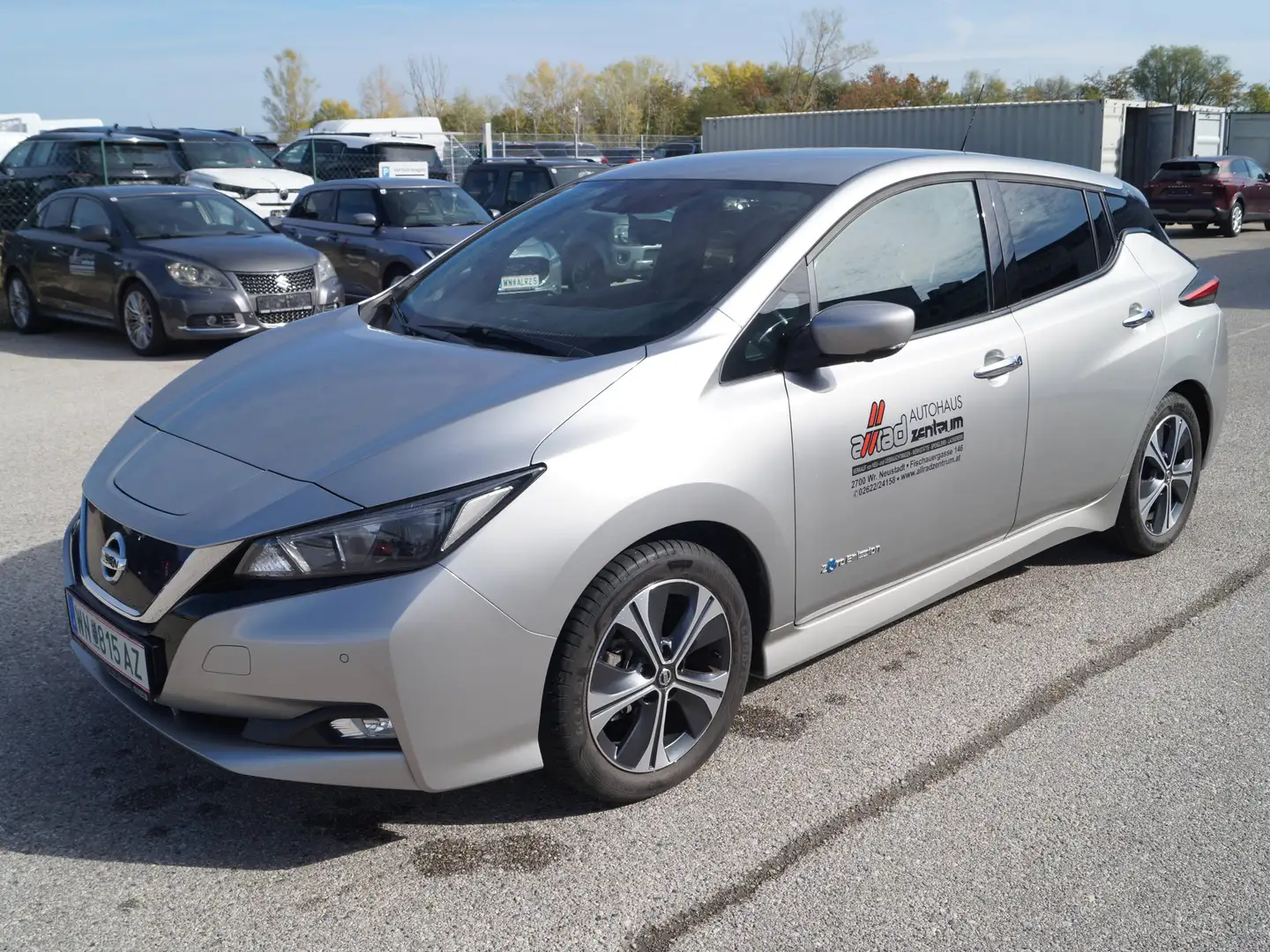 Nissan Leaf N-Connecta Grau - 1