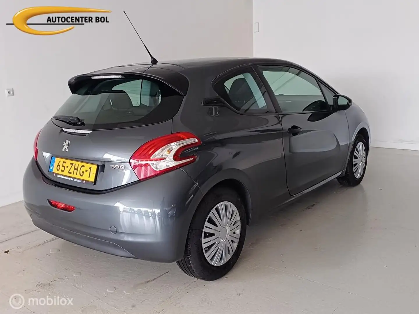 Peugeot 208 1.2 VTi 3DRS Airco Gris - 2