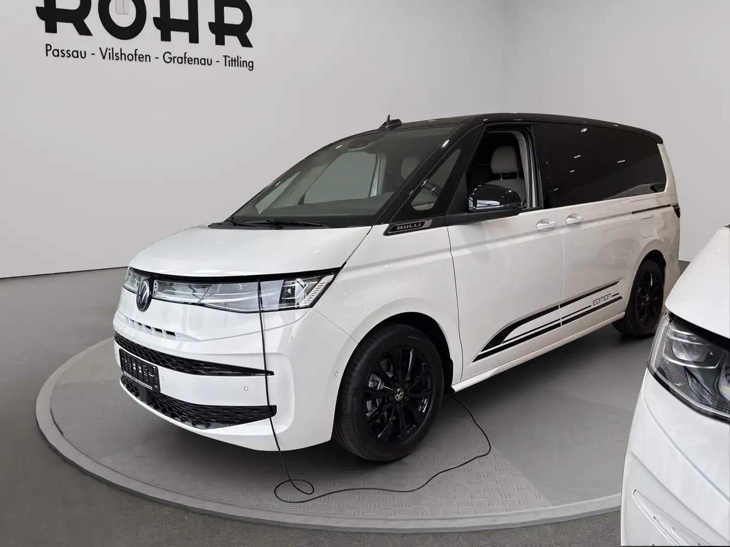 Volkswagen T7 Multivan Edition LÜ (Matrix/Standh./AHK) 2.0 l Schwarz - 2
