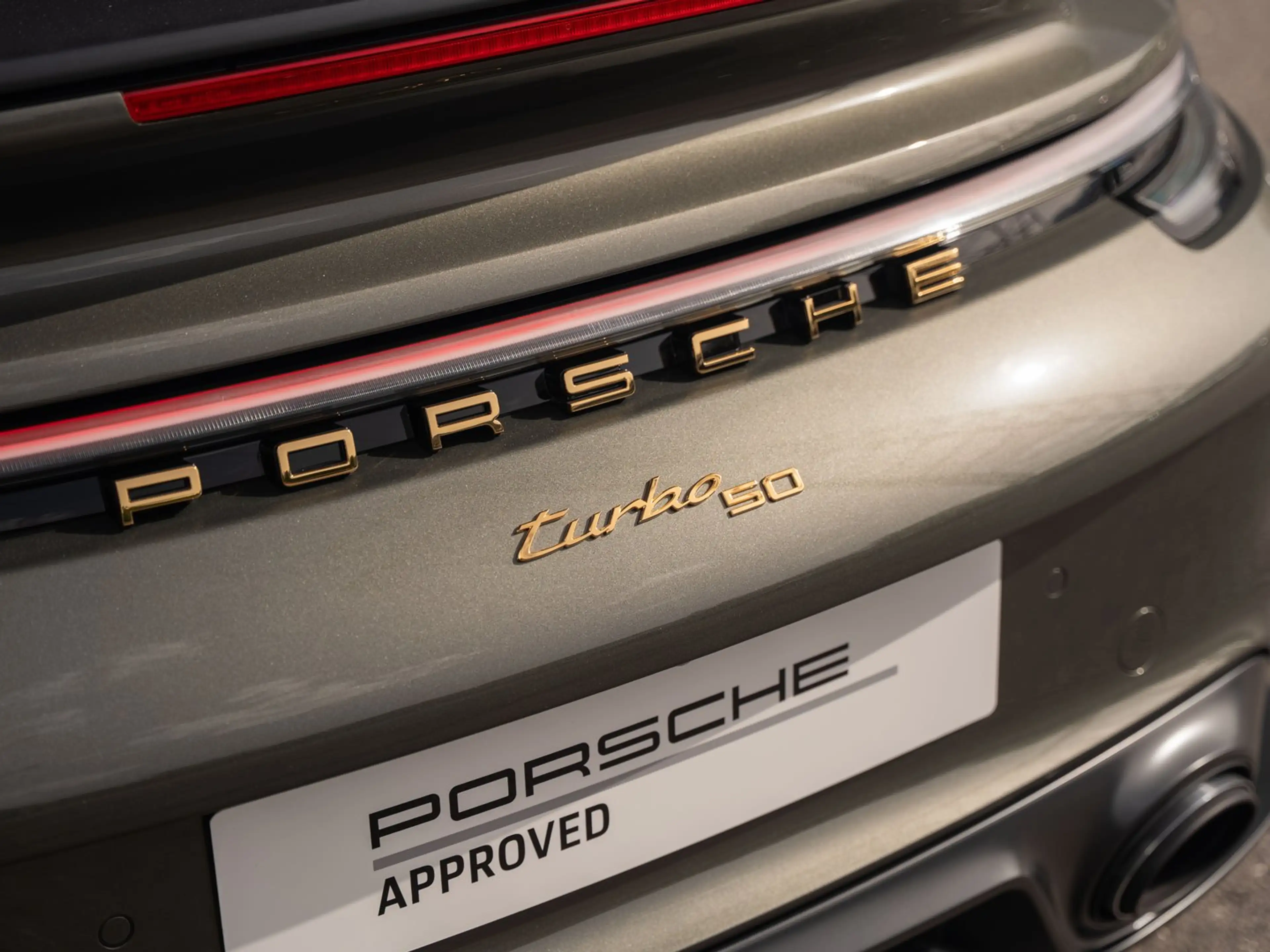 Porsche 911 Turbo 50 Jahre — photo 28