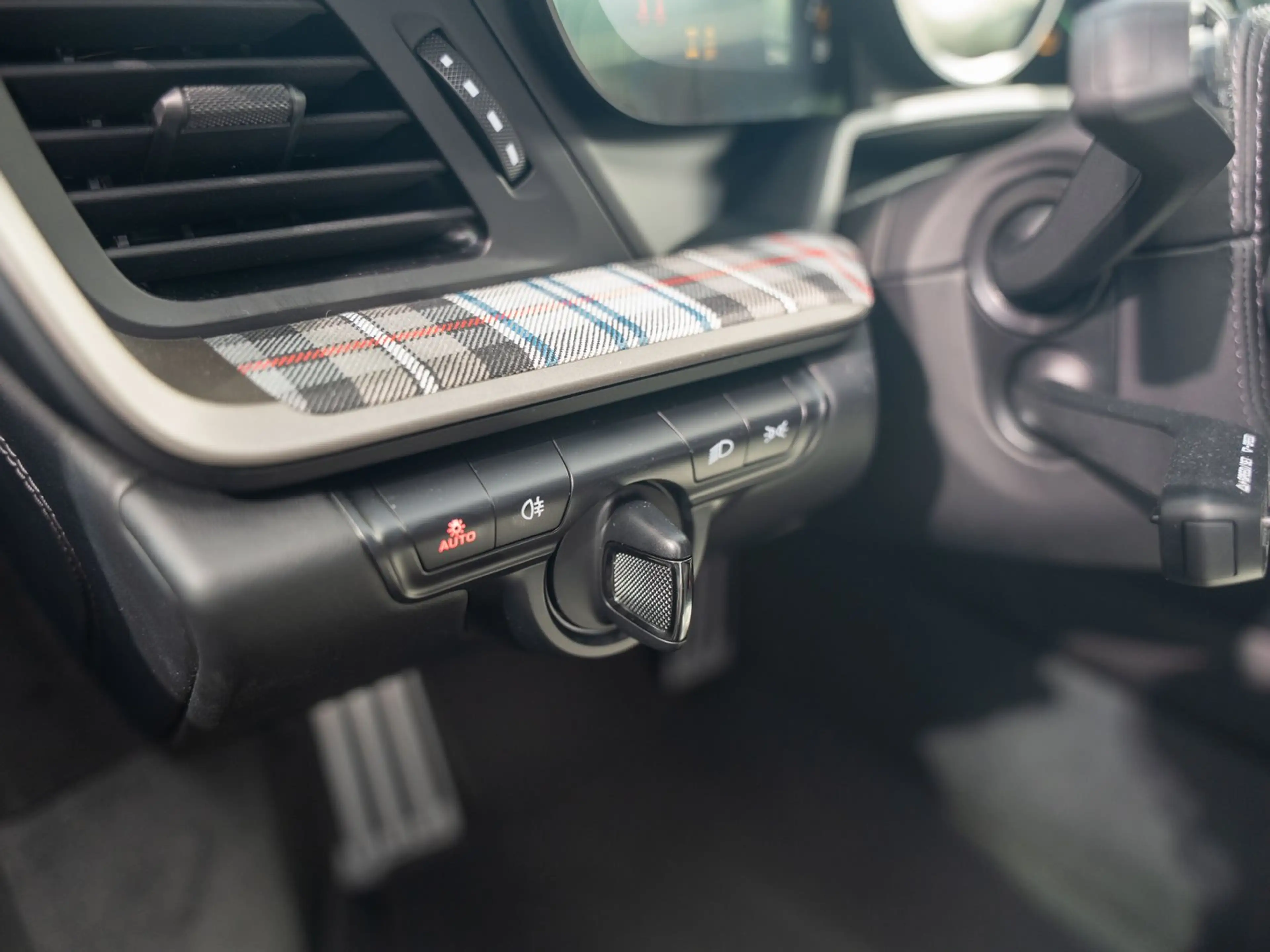 Porsche 911 Turbo 50 Jahre — photo 17