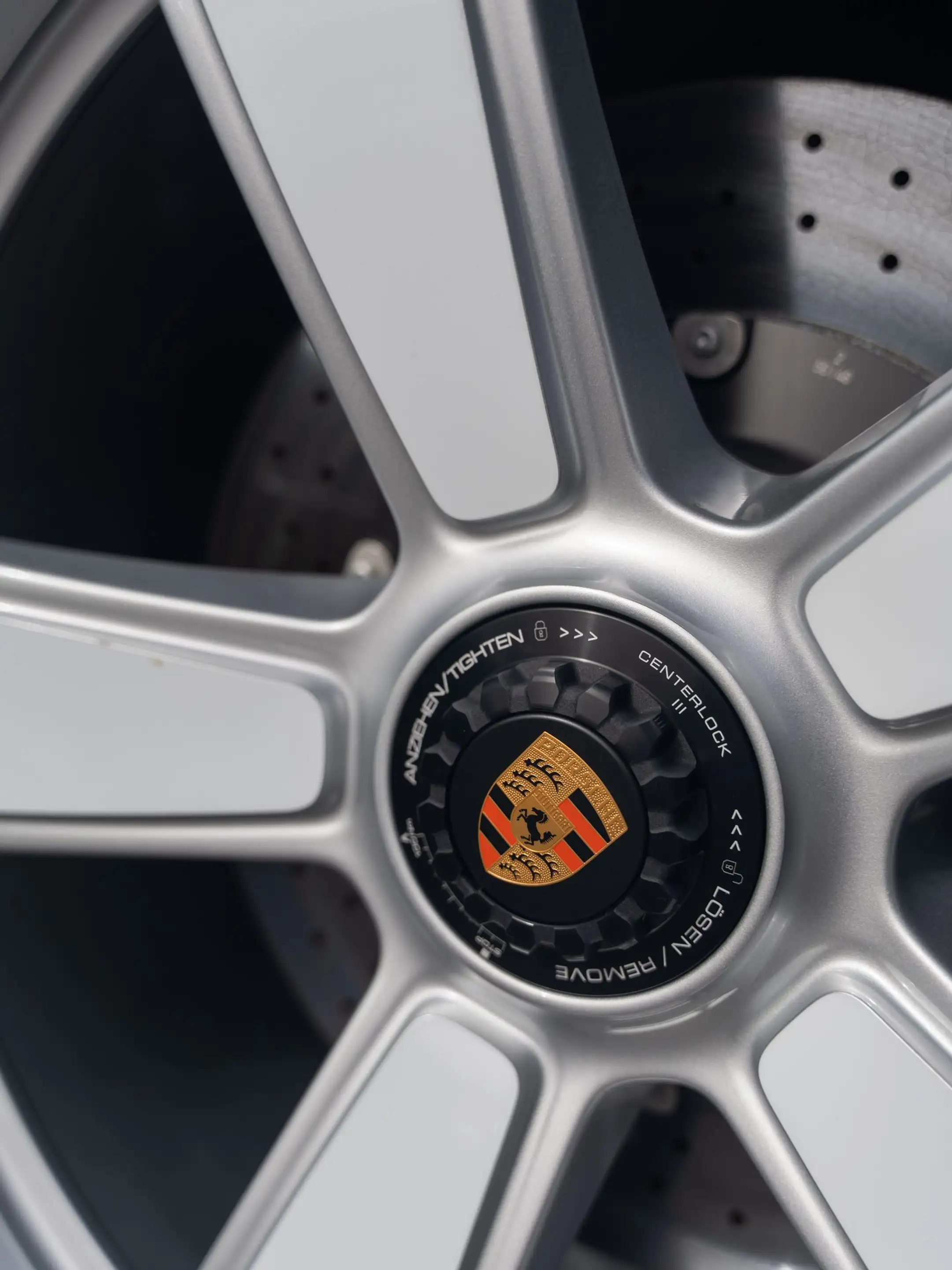 Porsche 911 Turbo 50 Jahre — photo 32
