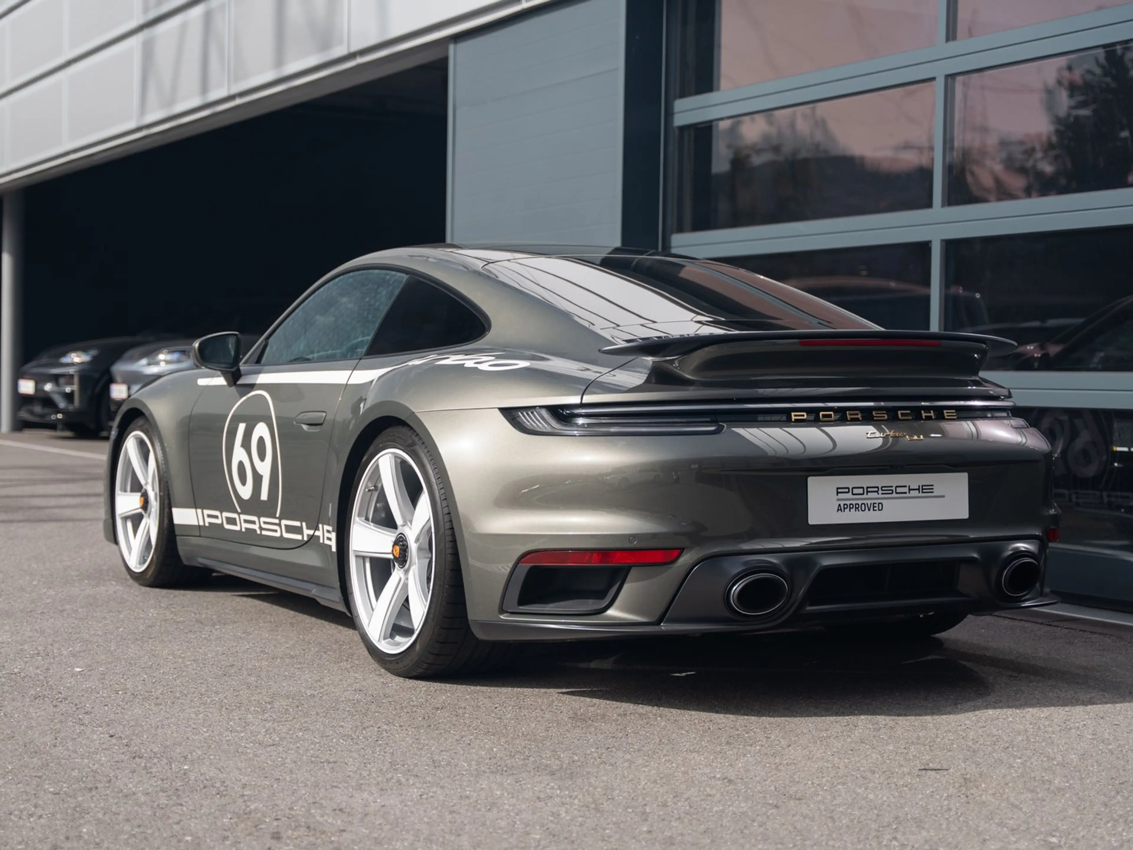 Porsche 911 Turbo 50 Jahre — photo 3