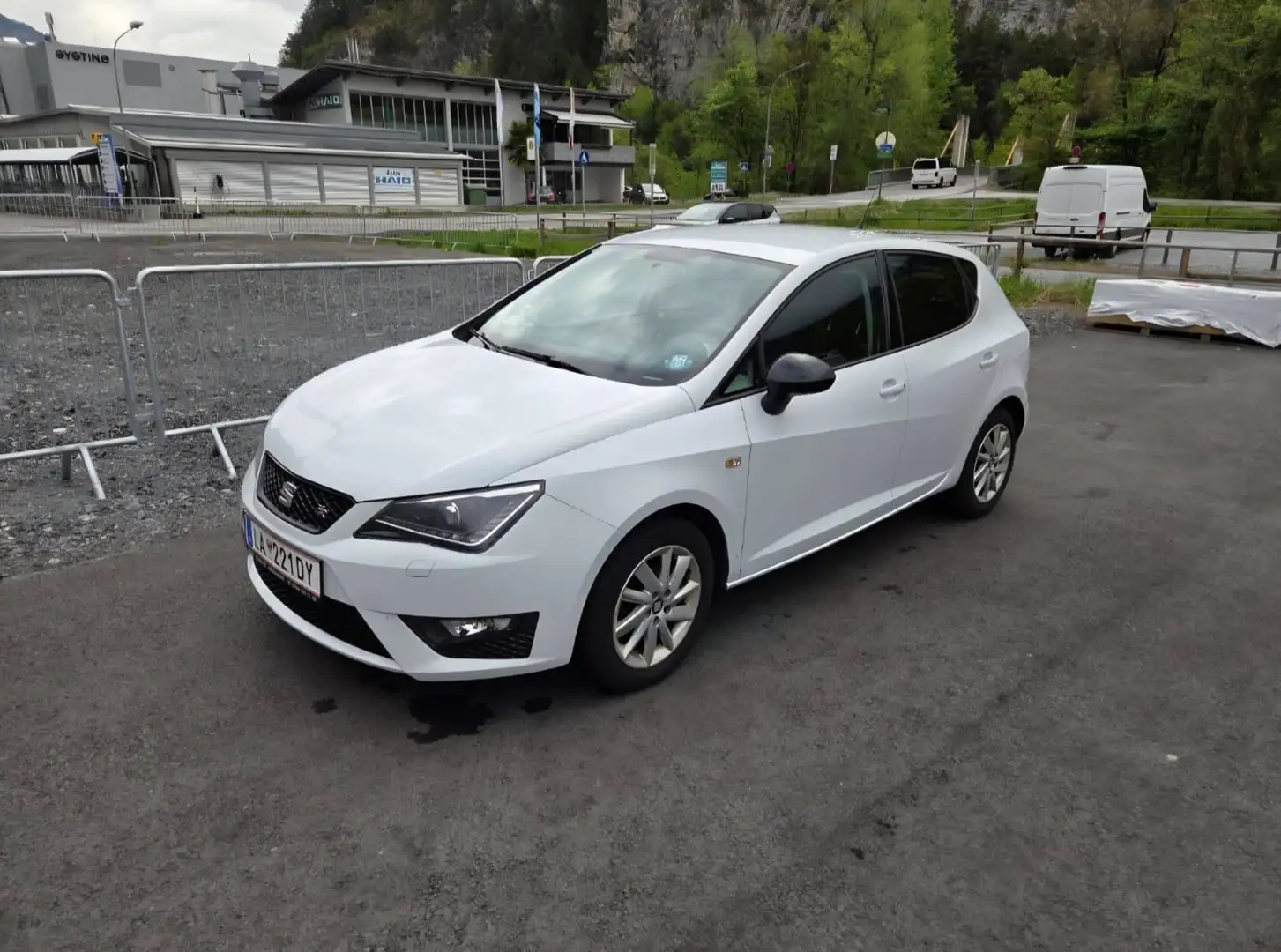 SEAT Ibiza FR Sport Weiß - 1