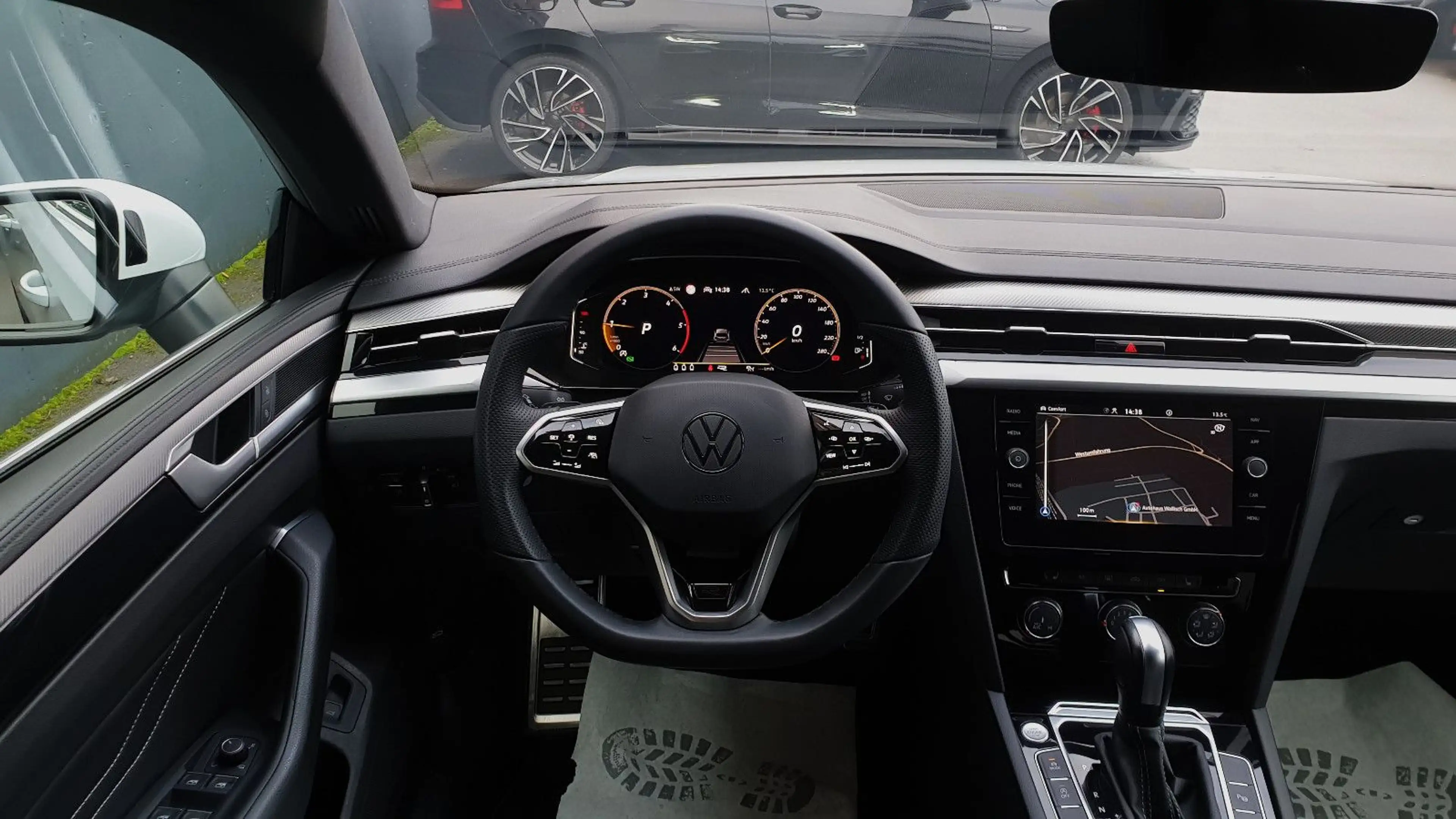 Volkswagen Arteon 2.0 TDI DSG 3 x R-Line Pano/DCC/ACC/20 — photo 10