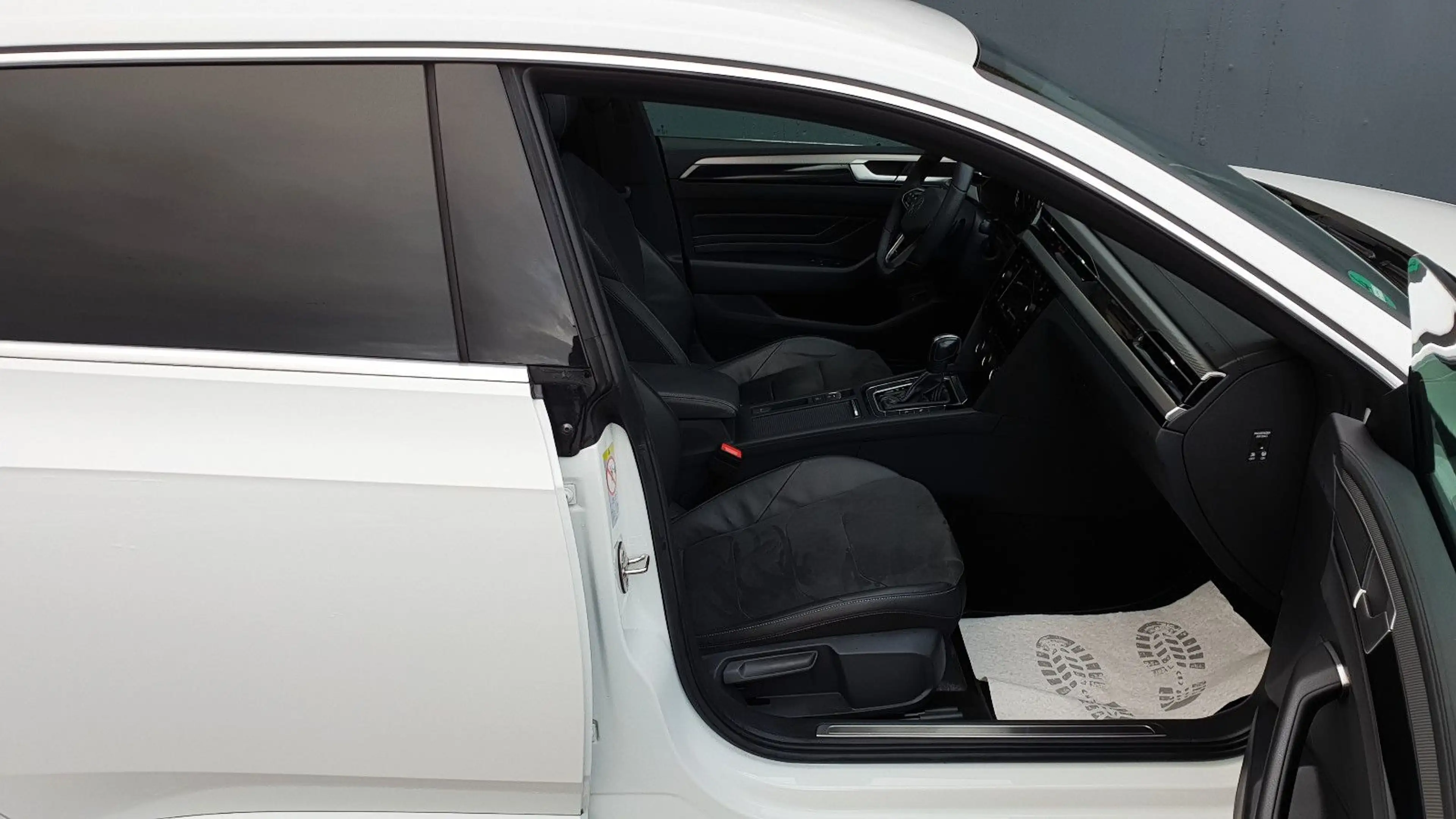 Volkswagen Arteon 2.0 TDI DSG 3 x R-Line Pano/DCC/ACC/20 — photo 7