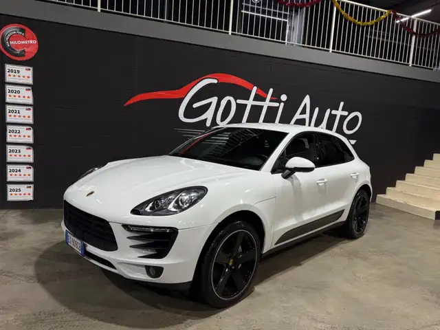 Porsche Macan WHITE INSERTI IN CARBONIO CERCHI DA 21 SOSPENSIONI