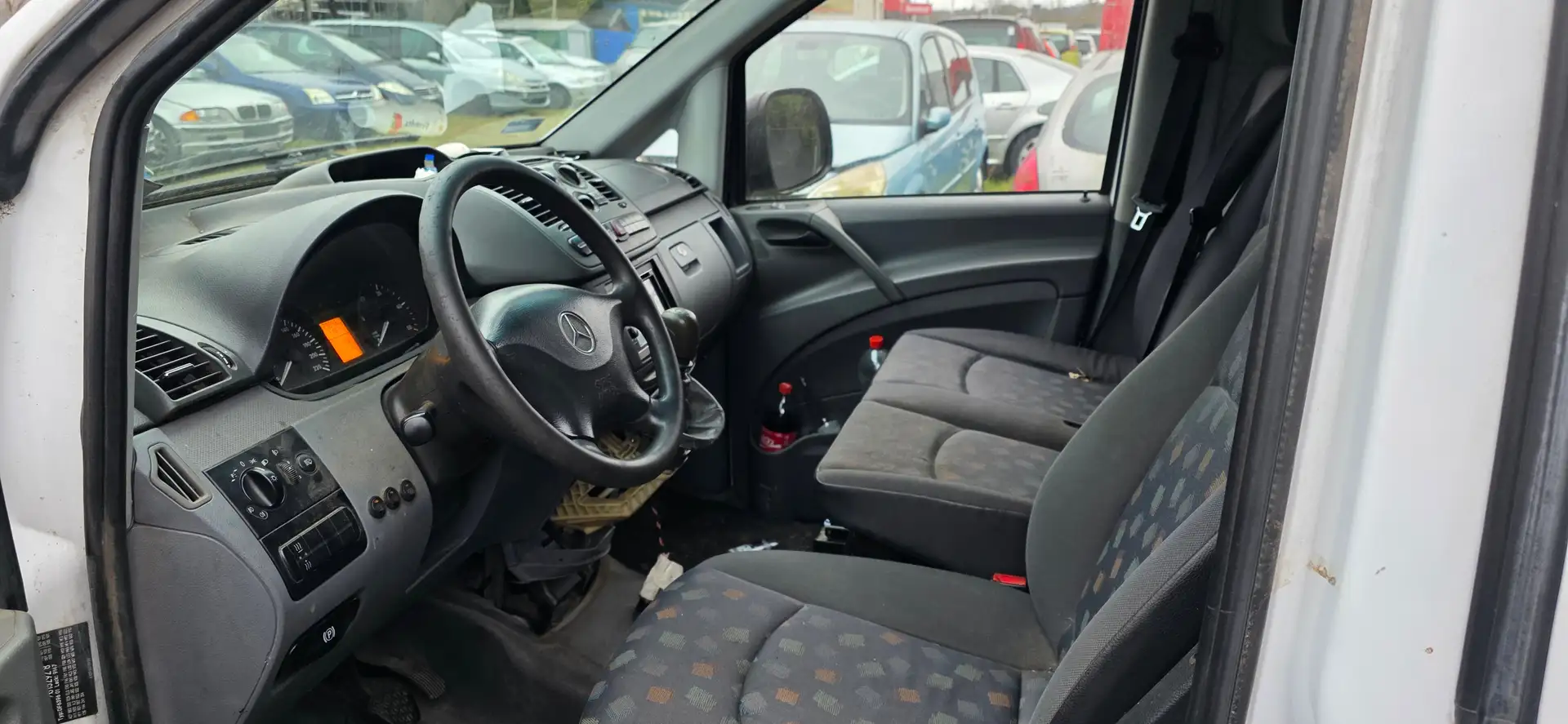 Mercedes-Benz Vito Benz Vito 2,2 85 kw polnische Papiere Weiß - 2