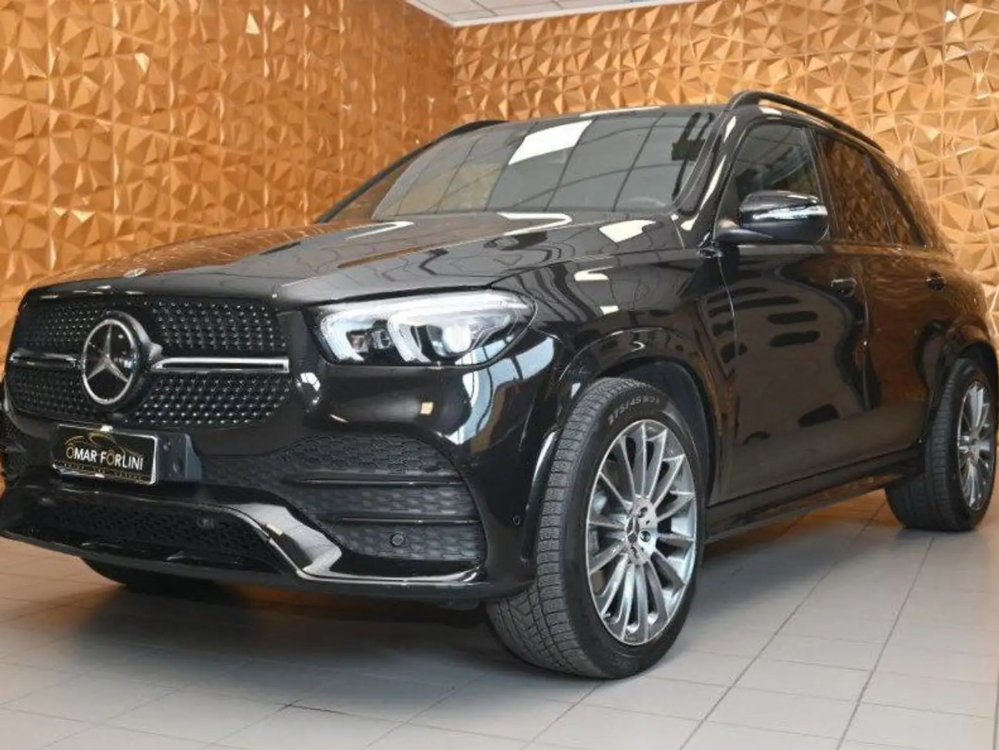 Mercedes-Benz GLE 350 D4MATIC PREMIUM PLUS AMG NIGHT TET.360°21"RADAR Zwart - 1