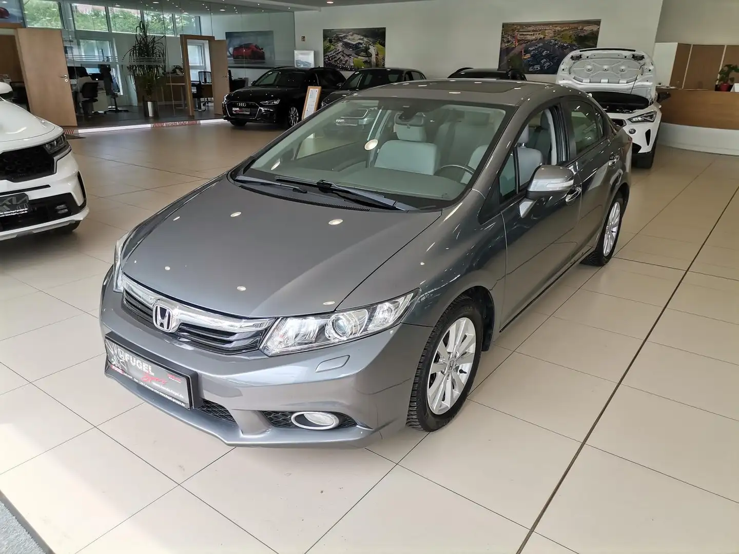 Honda Civic 1.8 i-VTEC Executive RFK|Xenon|SHZ Gri - 2