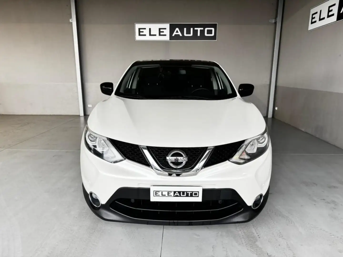 Nissan Qashqai 1.2 DIG-T 116cv Acenta Carplay - Telecamera - 19'' Wit - 2