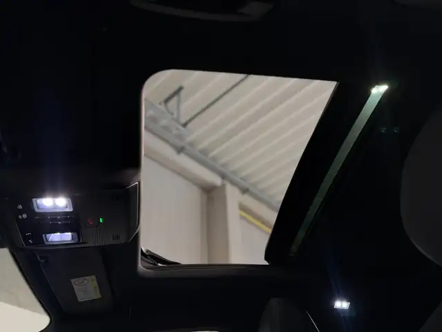Volkswagen T-Roc view 15