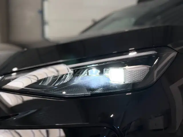 Volkswagen T-Roc view 7