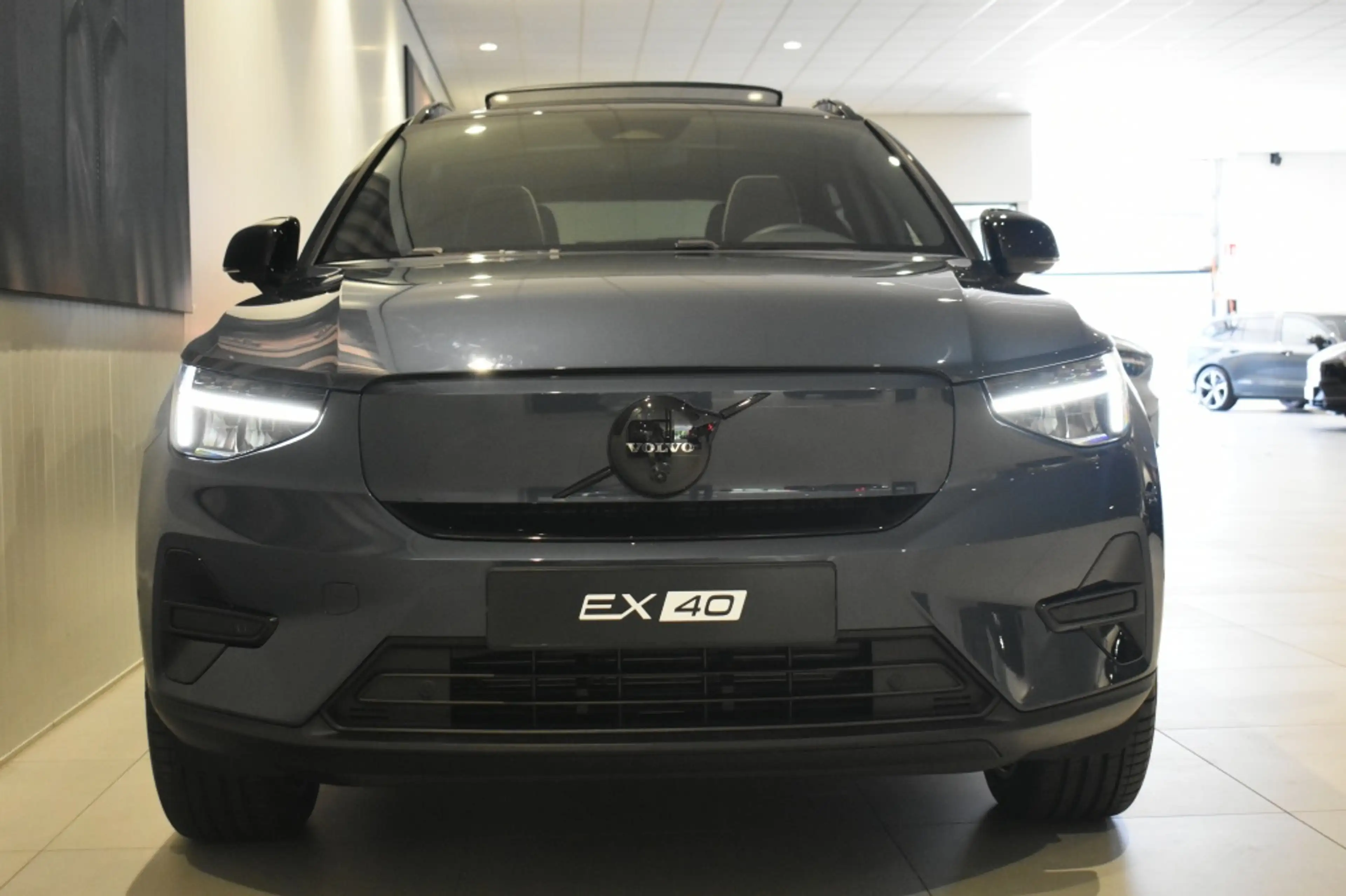 Volvo EX40 Twin Performance Ultra Black Edition Europa 442pk/ — photo 8