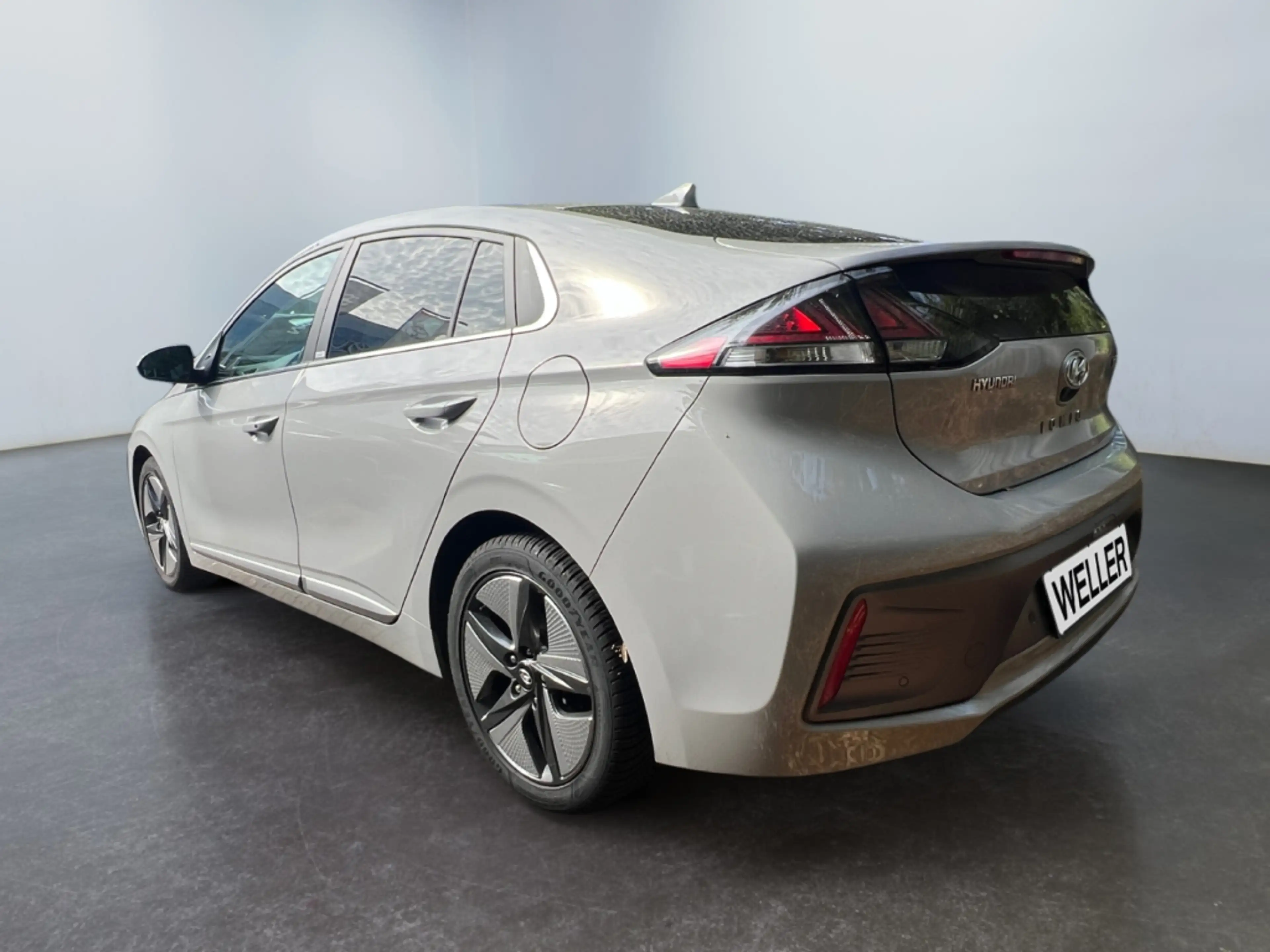 Hyundai IONIQ 1.6 Hybrid Style *ACC*CarPlay*SHZ*SmartKey* — photo 5