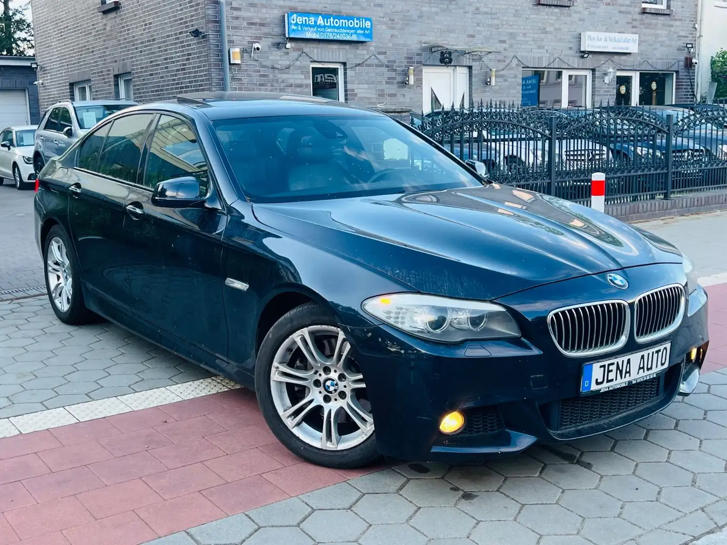BMW 530 d M-SPORT-PAKET Kundenauftrag kein Tüv Noir - 1