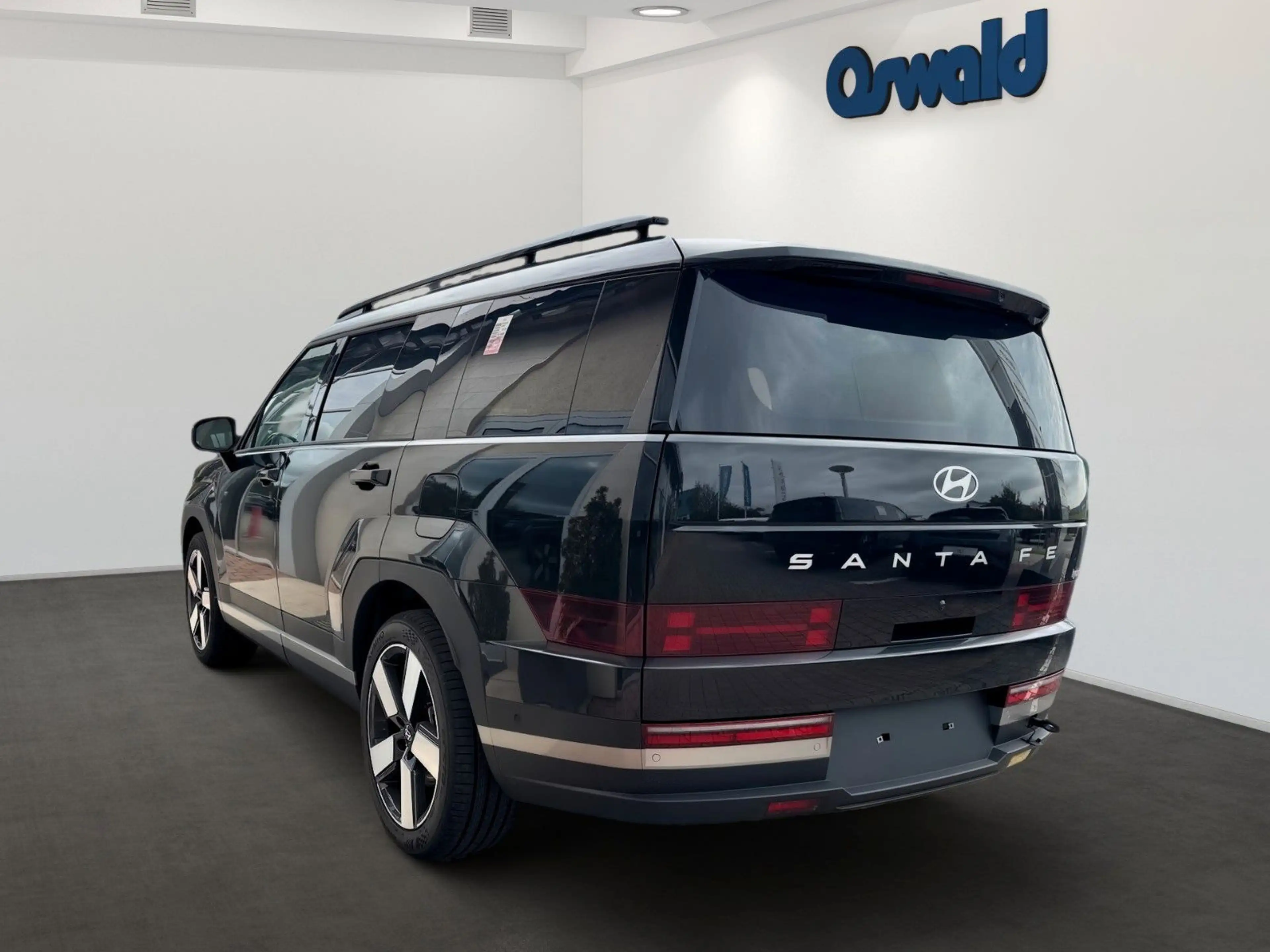 Hyundai SANTA FE 1.6 T-GDIHEV Signature 4WD Auto — photo 4