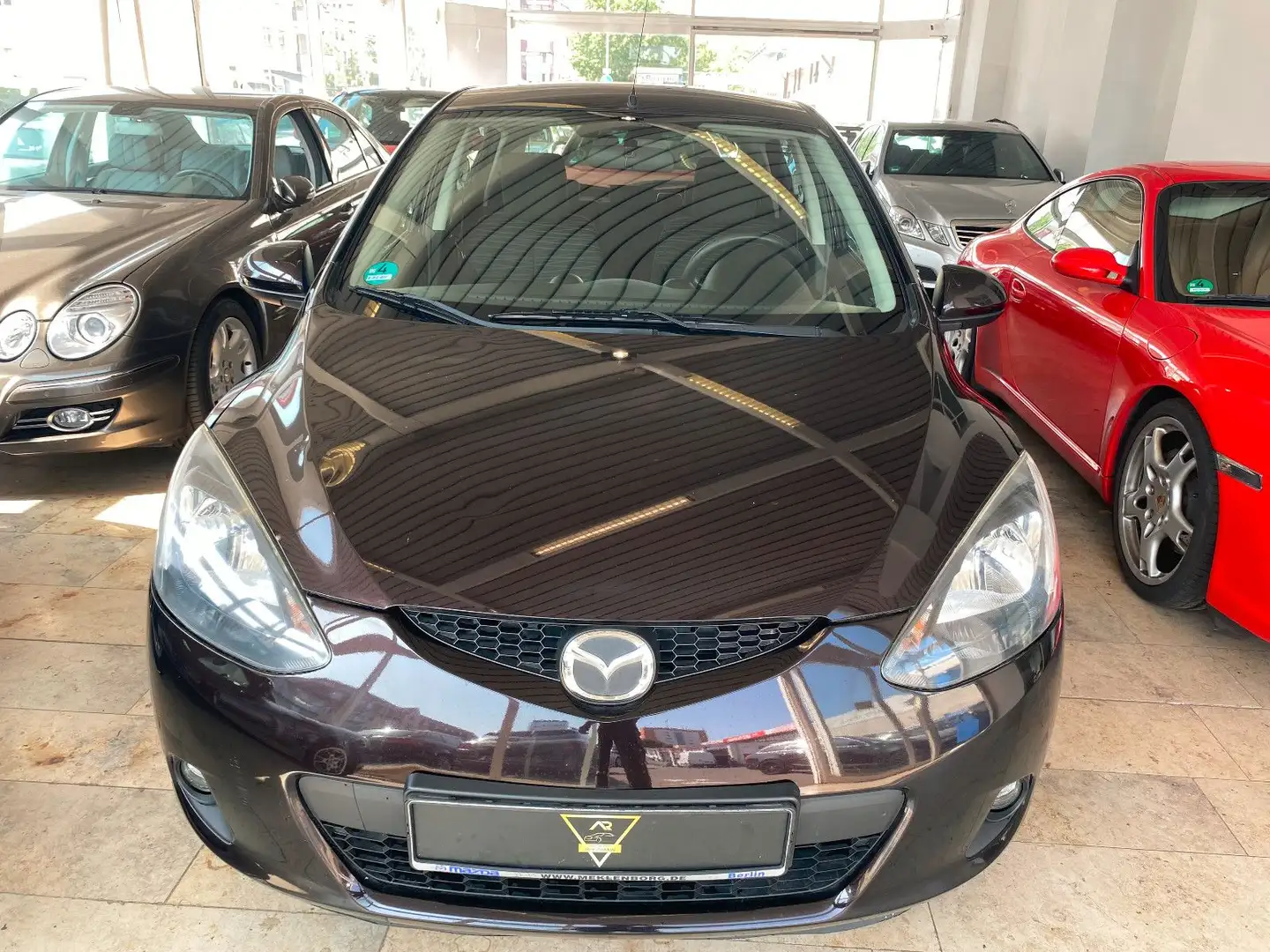 Mazda 2 Lim. 1.5 Independence/Autm./SHZ/56tkm/Klima/ Violett - 2