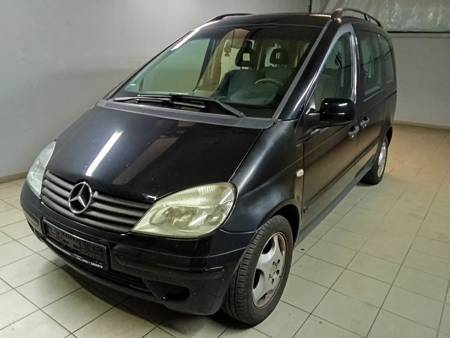 Mercedes-Benz Vaneo 1.6 (414.700) Schwarz - 1