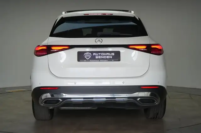 Mercedes-Benz GLC view 5