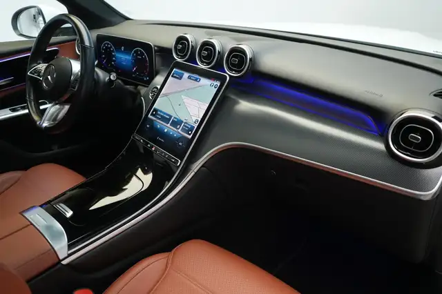 Mercedes-Benz GLC view 8